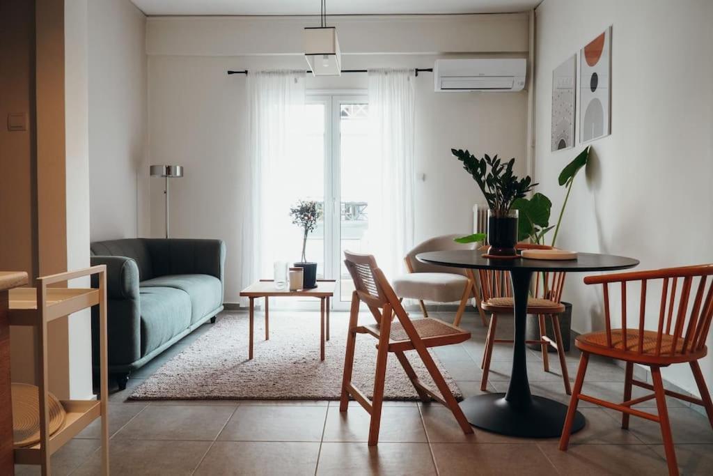 Charming Apartment In Keramikos Athen Exterior foto
